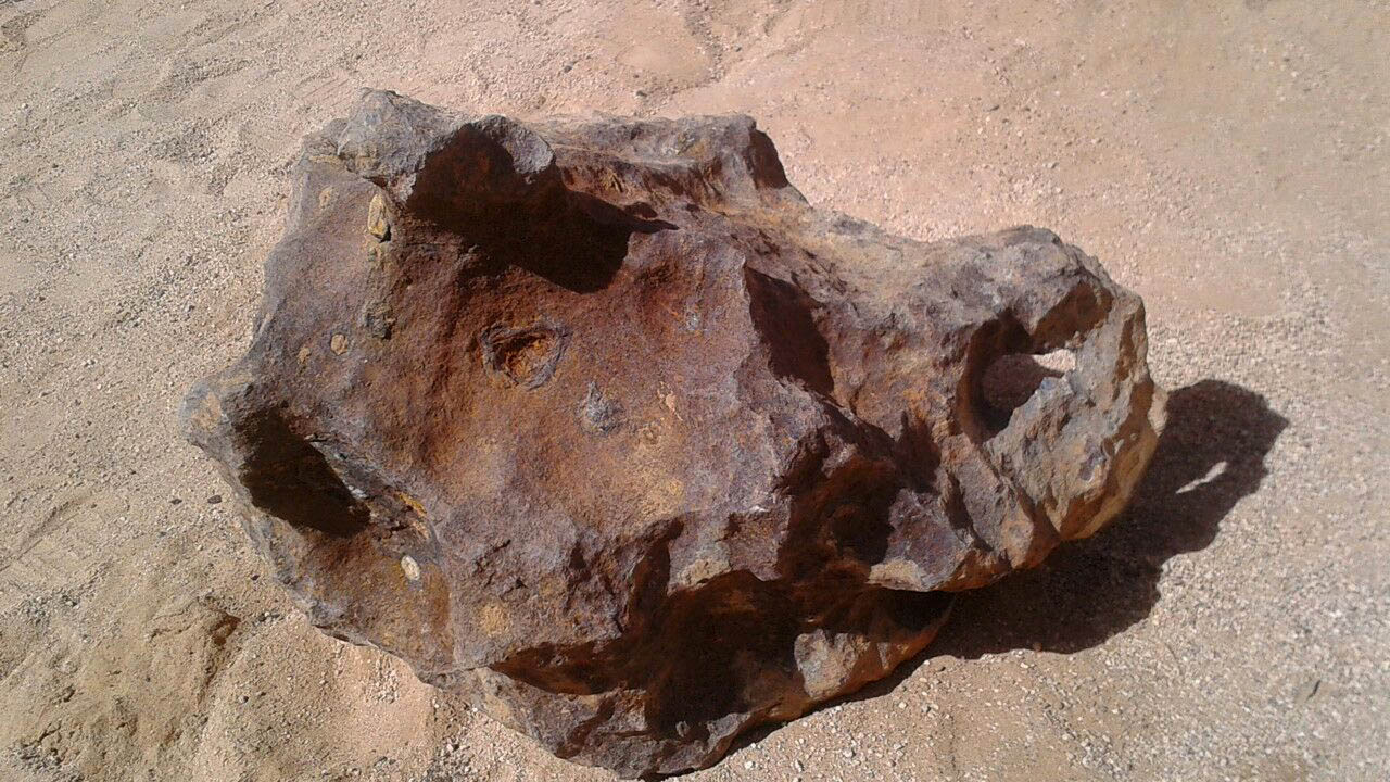 NEN 004 iron meteorites, 320 kg